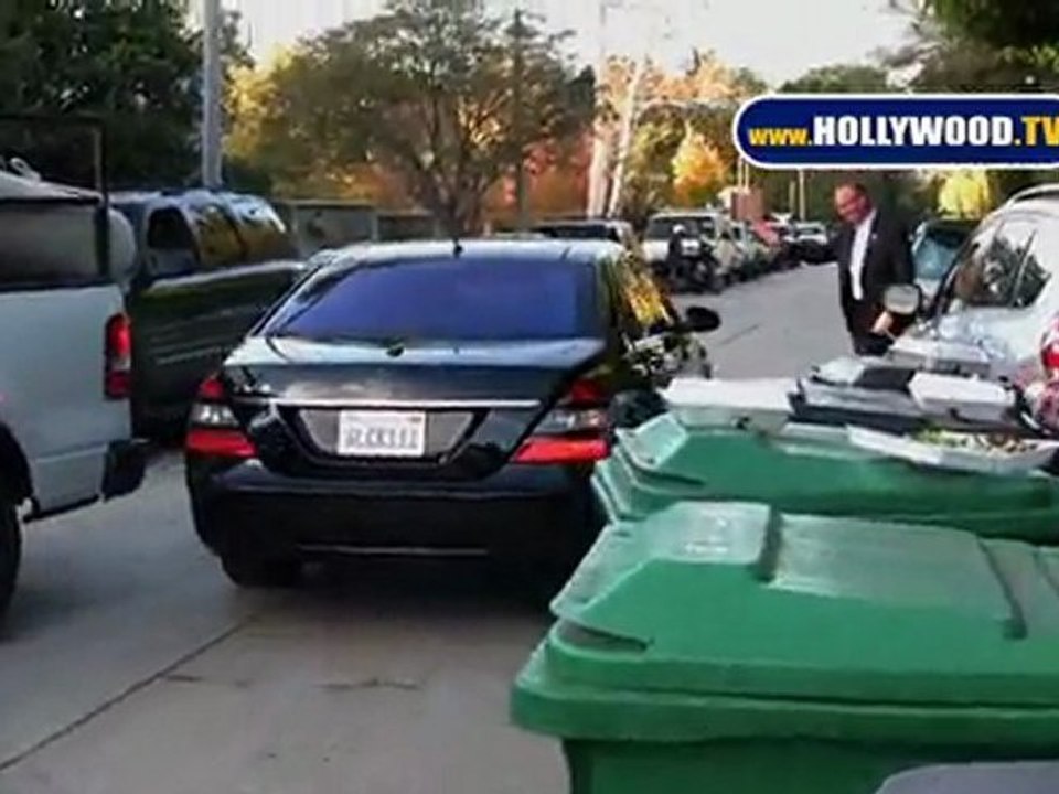 Nicole Richie Gets Police Escort From Lionel Richie's Estate