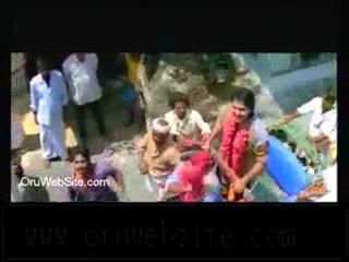 Naan Poranthathu Thaniya...