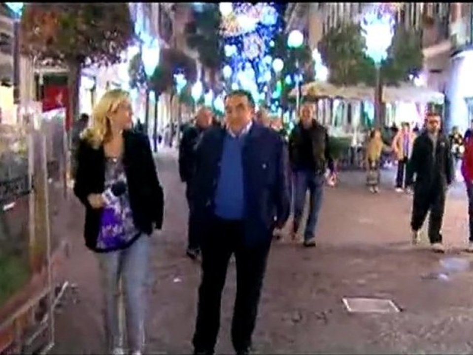 PASSEGGIATA IN CITTA' - 7^ puntata