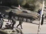 فري برس  ريف دمشق حمورية   انتشار الدبابات في ساحة حمورية 21 2 2012