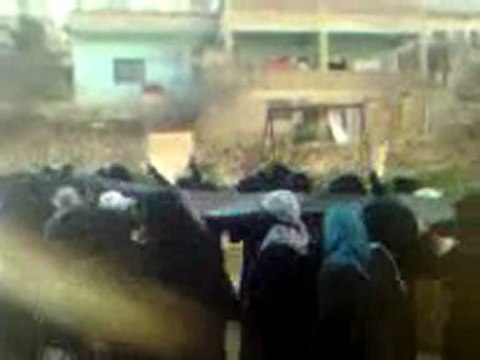 فري برس ريف دمشق افتتاحية مظاهرة حرائر التل 21 2 2012