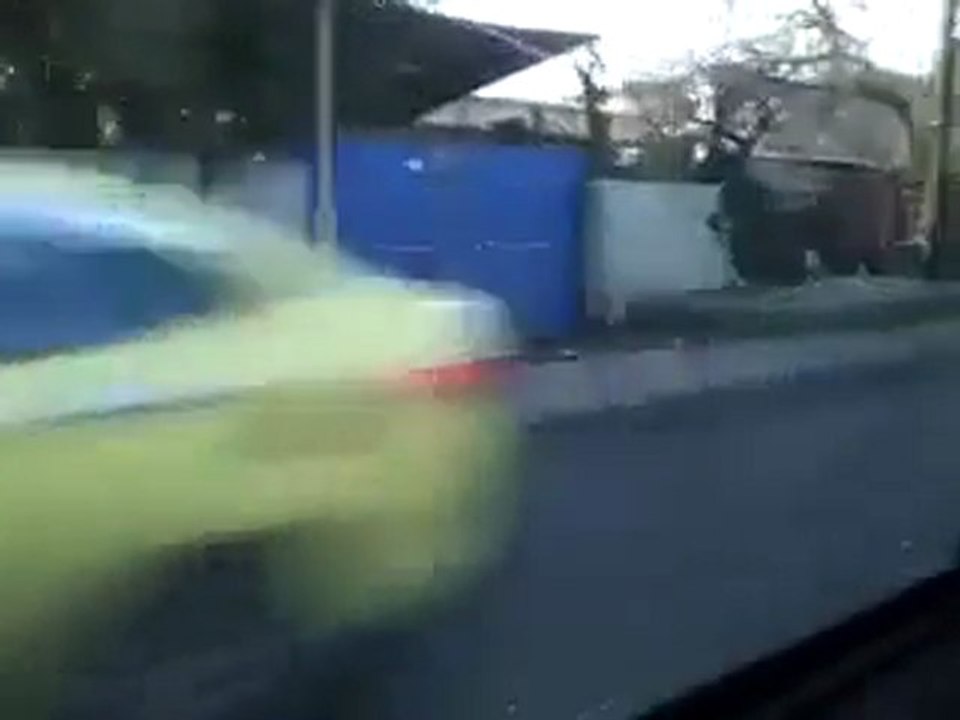 فري برس   اضراب دمشق حي برزة  طريق مشفى تشرين العسكري 19 2 2012