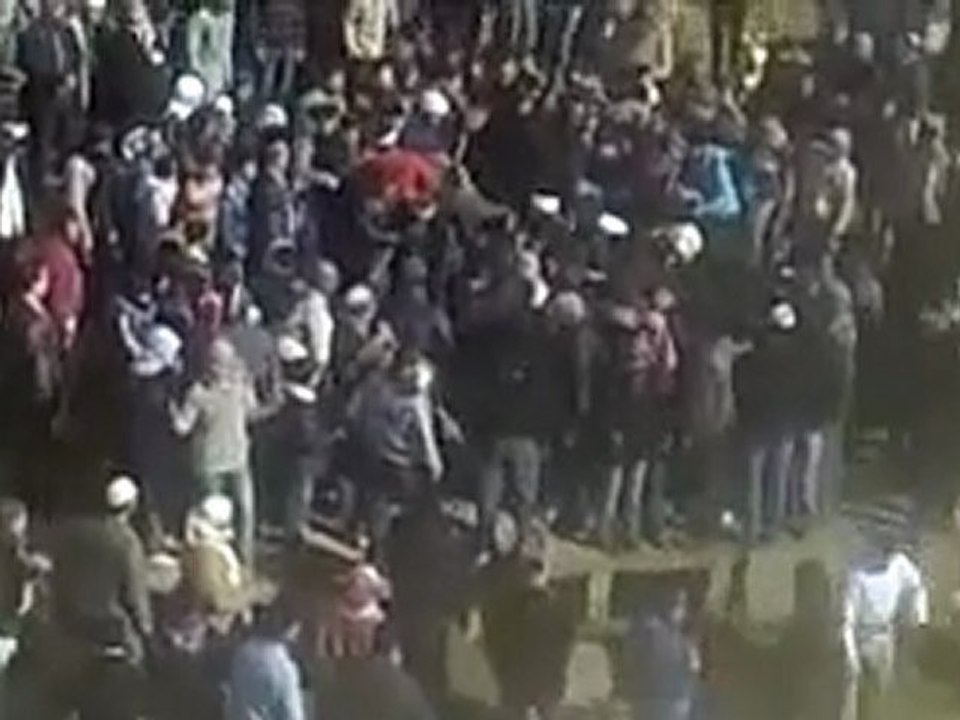 فري برس   ريف دمشق الهامة دفن الشهيد إياد البابا+دعاء 18 2 2012