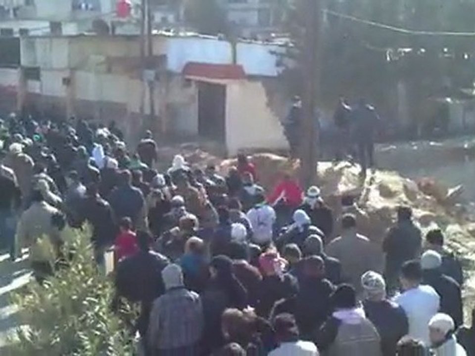 فري برس   ريف دمشق الهامة    مظاهرة امام جبل الورد 18 2 2012