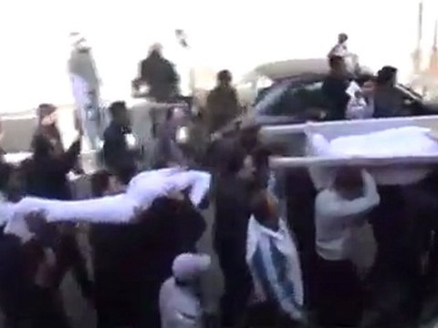 فري برس حمص حي الملعب تشيع 4 أطفال من آل الجنيات تم استهداف منزلهم بصاروخ 21 2 2012 ج3