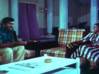 Pandanti Jeevitham - Sobhan Babu Buys Sari For Her Sister