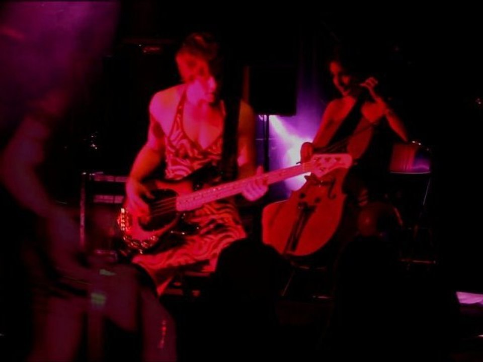 Oniz - No Soy Breton - Clip - Live