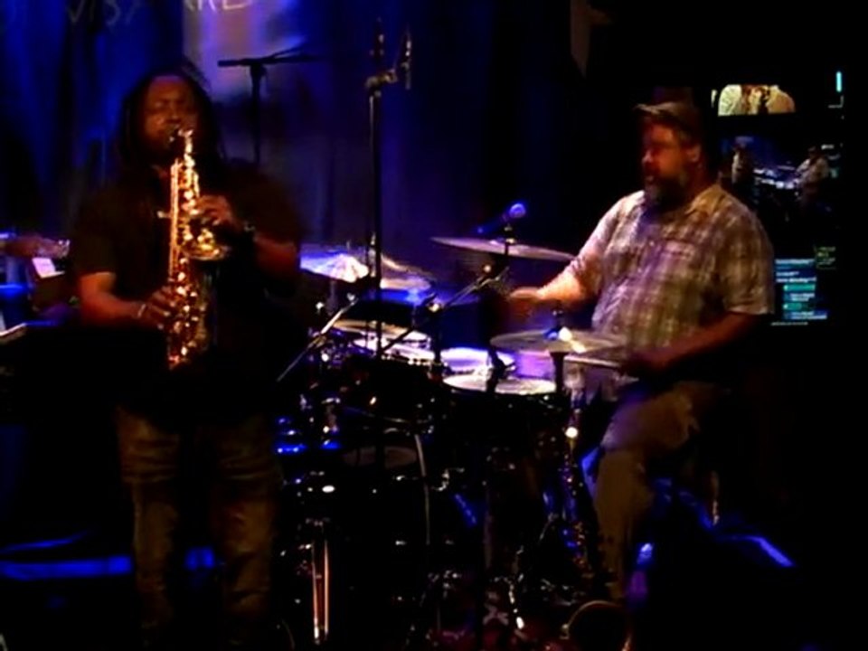 Poogie Bell @ Live at Duc des Lombards