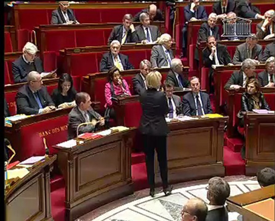 Véronique BESSE interpelle le gouvernement sur l'apprentissage