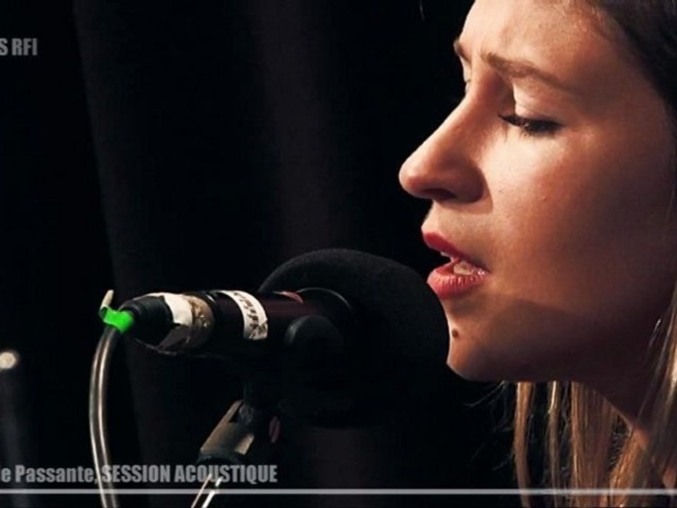 Claire DENAMUR - La Bande Passante - Session Acoustique