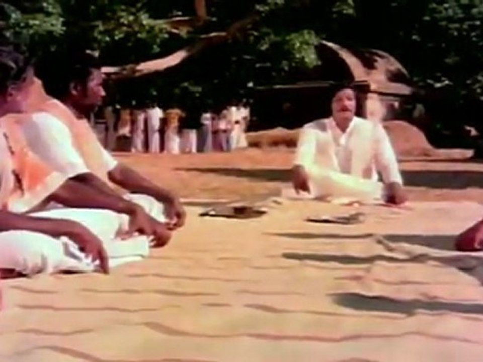 JAATHIPPOKKAL SCENE 1