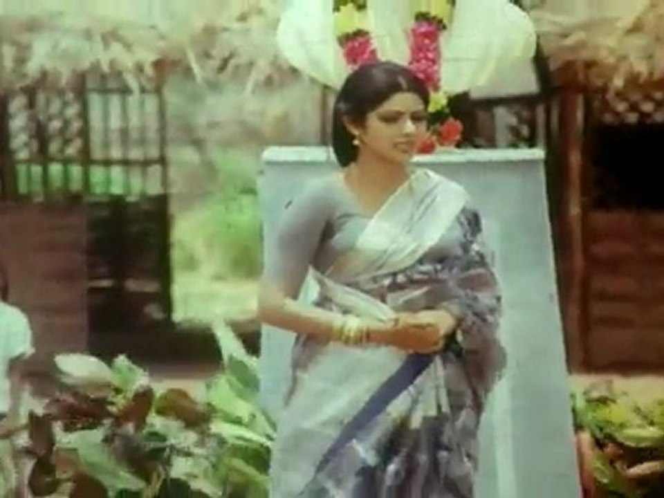 Trisoolam - Sri Devi Praising Hero