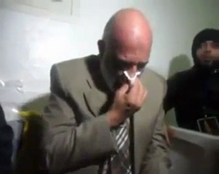 بكاء وجدي غنيم تأثرا بالاستقبال التونسي