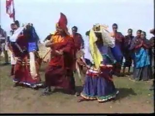 tsum valley trekking