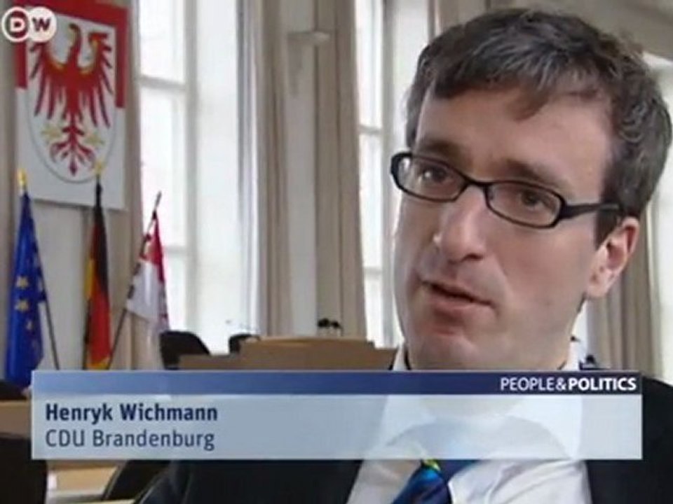 "Henryk from the Back Row"- Small-town politics at a cinema near you | People