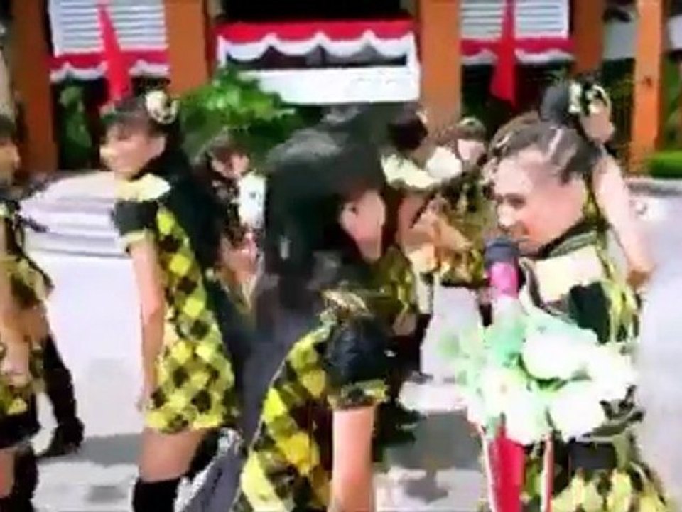 JKT48 - Heavy Rotation