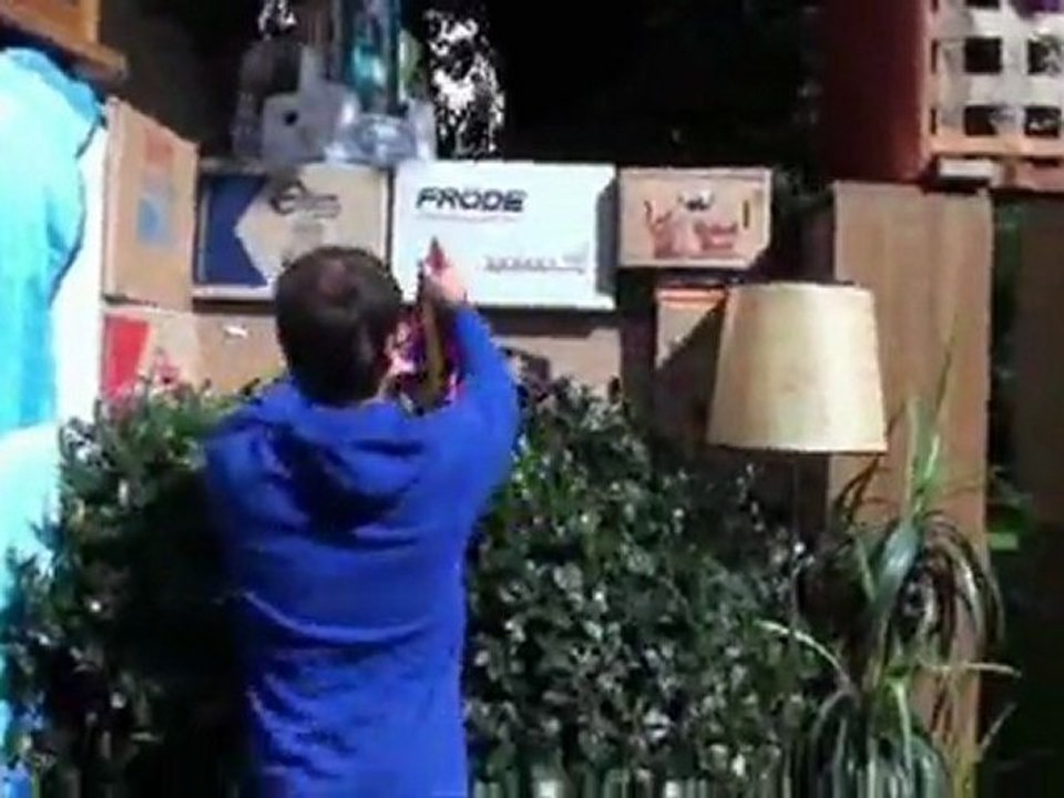 Création d’une forteresse mobile par Peter Bux ...