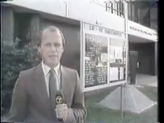 Reporter Insults Yo Mama