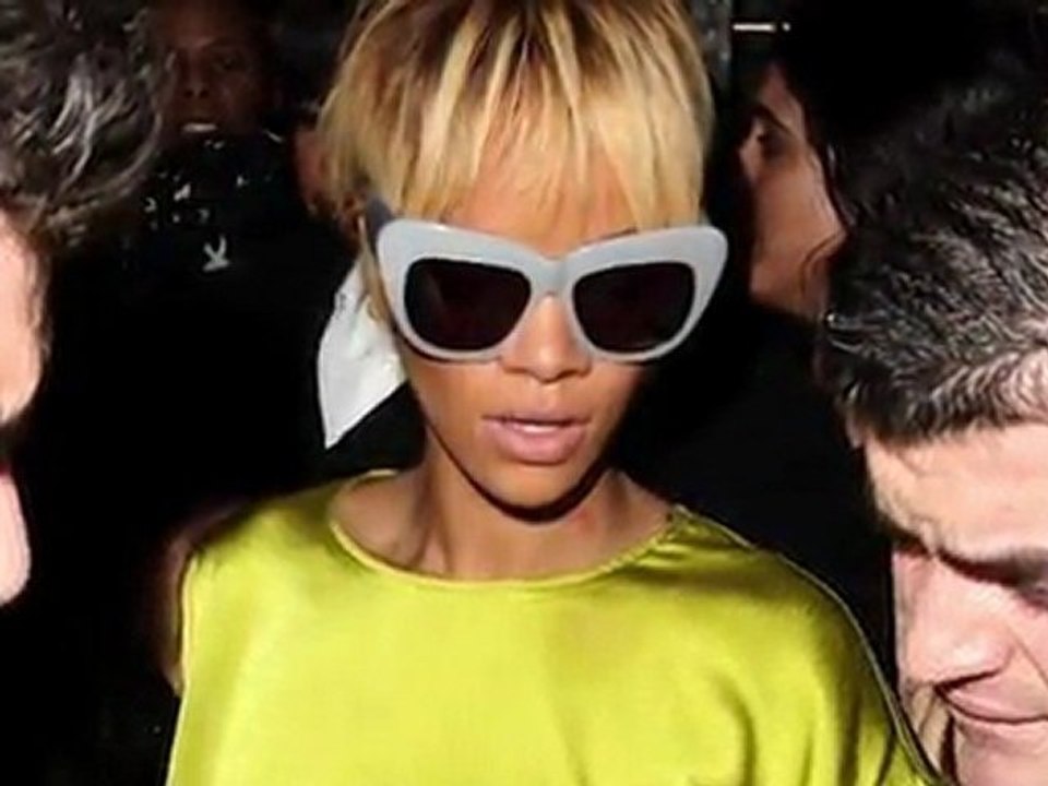 Rihanna mit Knutschfleck