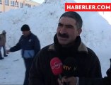 Ovacık'ta Evler Kardan Görünmüyor