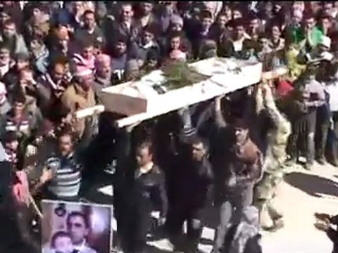 فري برس ادلب معرة النعمان تشييع الشهيد عيسى عبد الرحمن ملحم 22 2 2012