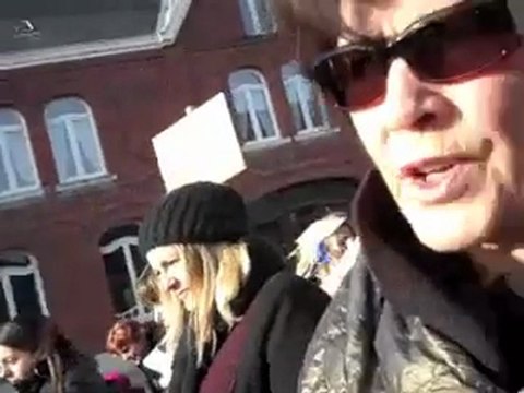 Manifestation Pont sur sambre contre fermeture des écoles