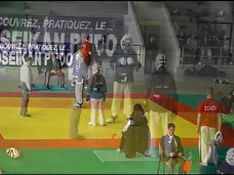 JUSSEAU Charlie vs ?? 2eme combat pieds points Championnat de Bourgogne février 2012