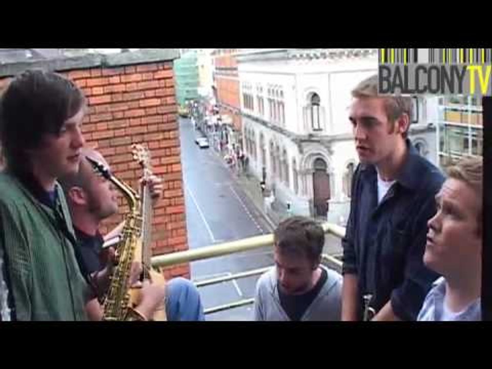 SHOUTING AT PLANES (BalconyTV)
