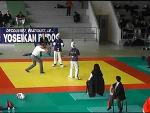 RYON MORGAN VS ?? 2eme combat pieds points Championnat de Bourgogne février 2012