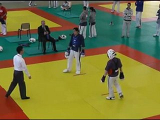 DESBOIS Thibault 4e combat pieds points Championnat de Bourgogne février 2012