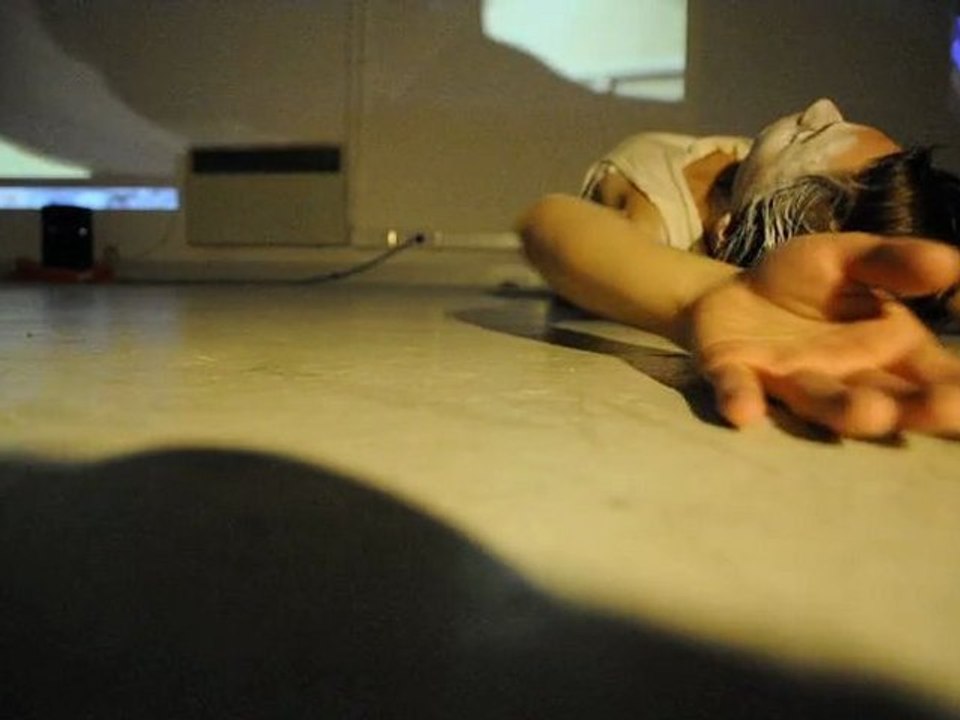 "Corps et objets sonores" - réalisation vidéo 1 pendant la performance