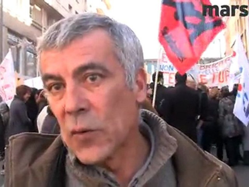 "Nous ne sommes pas des sardines" : parents et enseignants manifestent contre les suppressions de classes