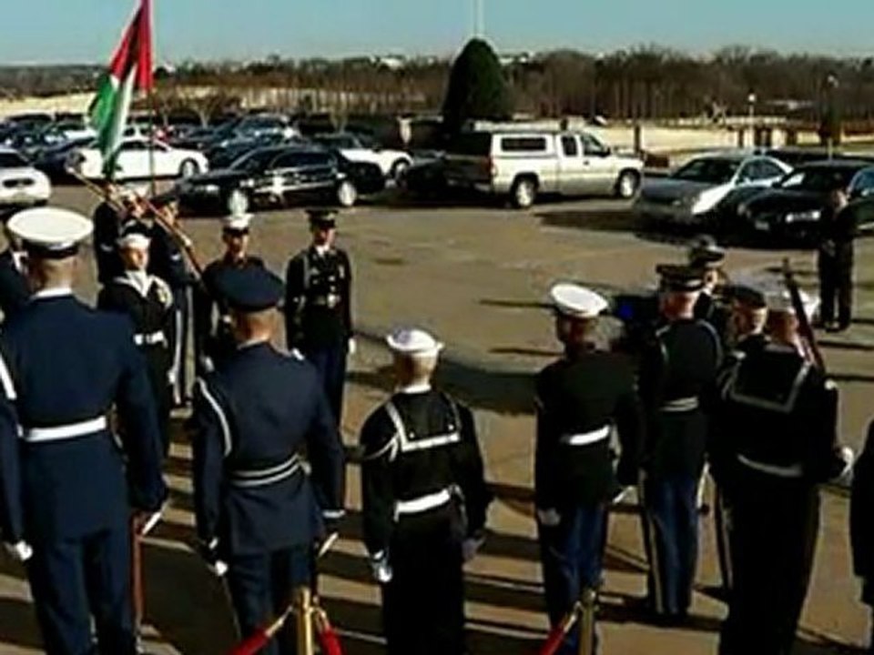 U.S. Defense Secretary greets Jordanian delegation