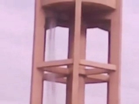 فري برس حمص الرستن عصابة الأسد تقوم بضرب خزانات المياة الرئيسة 23 2 2012