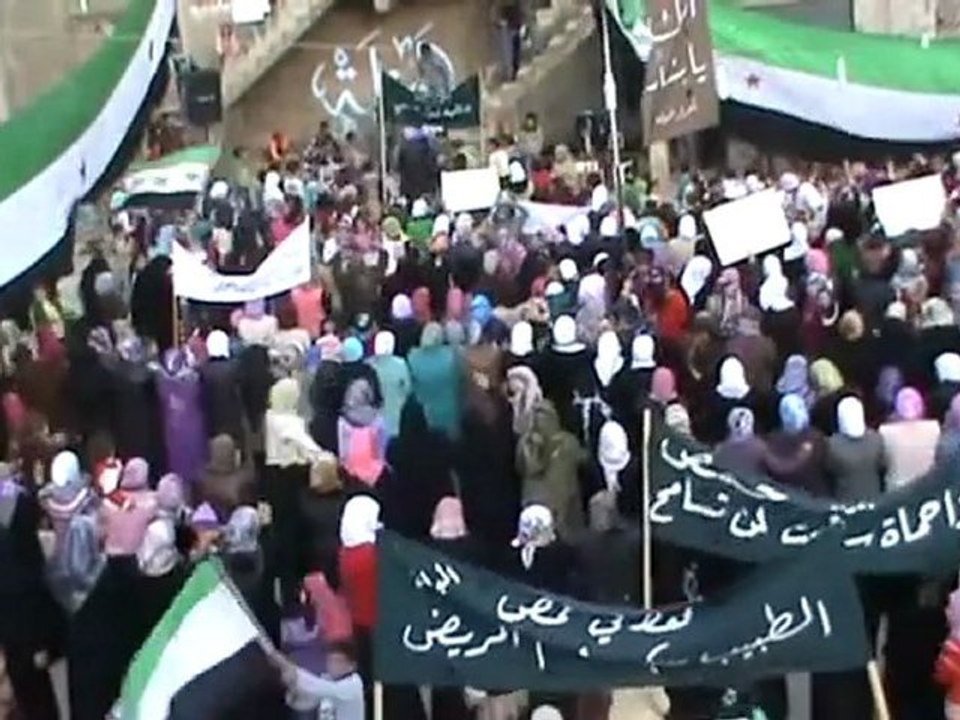 فري برس  حمص  مظاهرة حرائر الحولة اربعاء الشهيد رامي السيد  22 2  2012