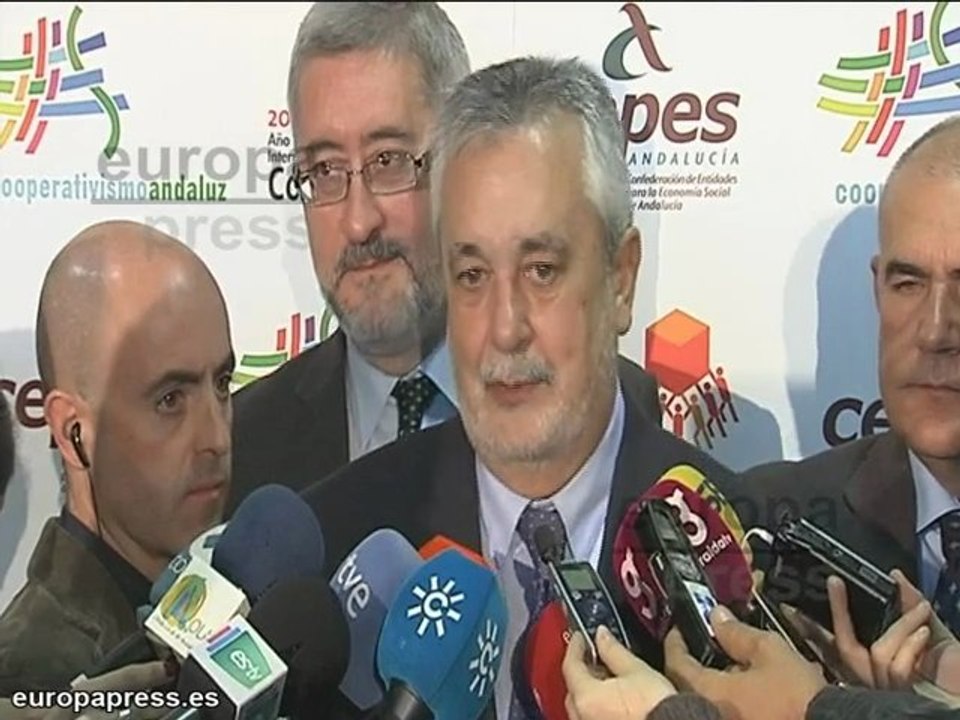 Griñán: "Reforma laboral rompe modelo de convivencia"