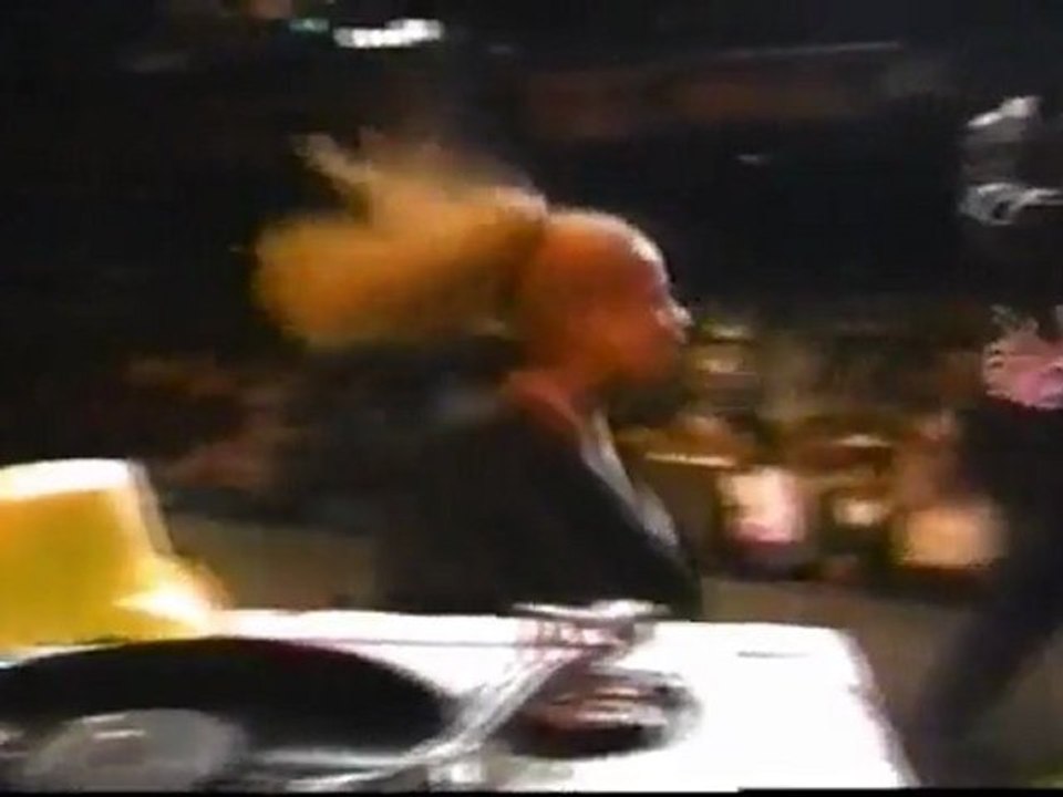 Yo-Yo & Ice Cube "Can't Play With my Yo-Yo" Live @ "Sisters in the Name of Rap", the Ritz, New-York City, NY, 04-24-1992