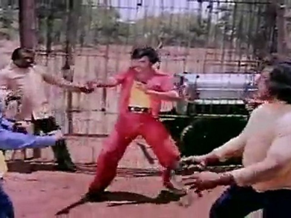 Annai Oru Aalayam - Rajni Kanth Fight With Mohan Babu