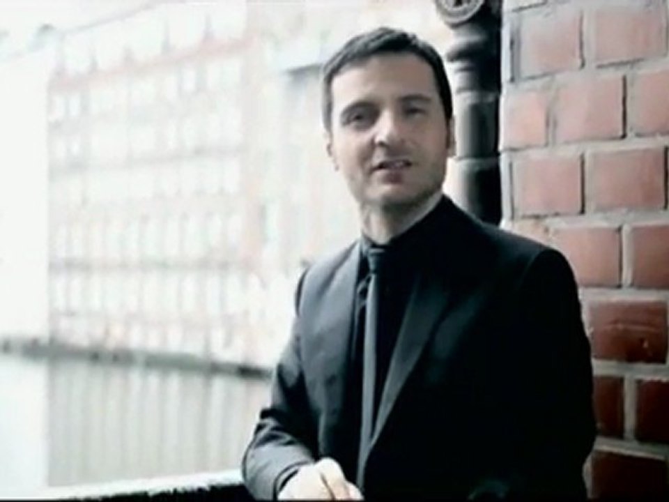Ben Seni Sevdim (  Aslı Güngör ) (Sinan Özen)