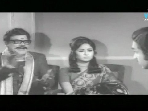 Ponnukku Thanga Manasu - scene 3.mov