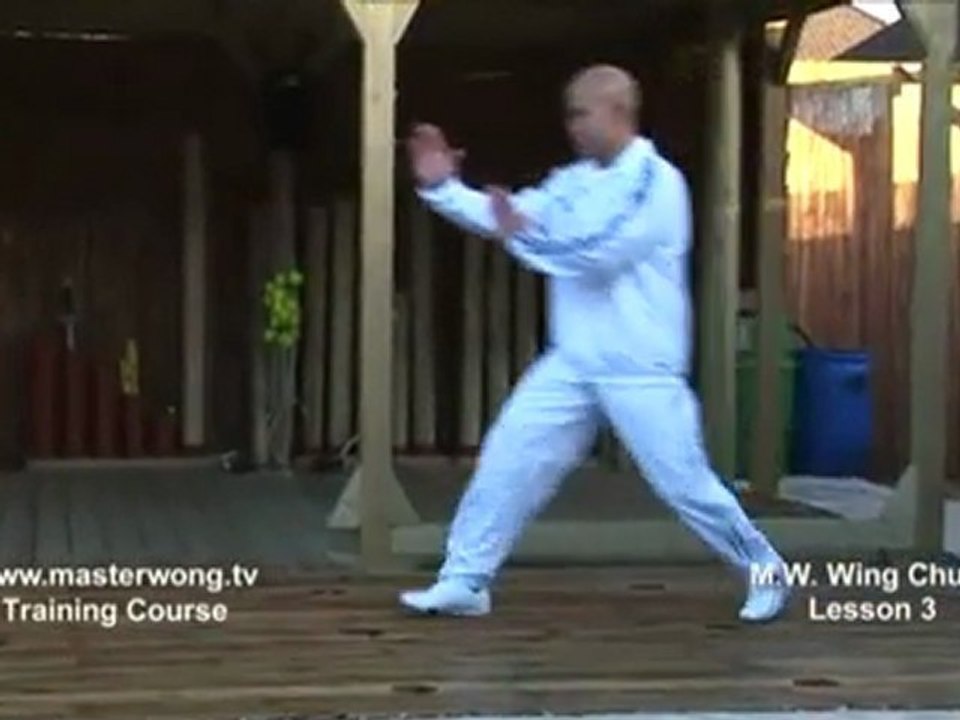 How to do Wing Chun Lesson 3- basic leg exercise_moving forward with turn