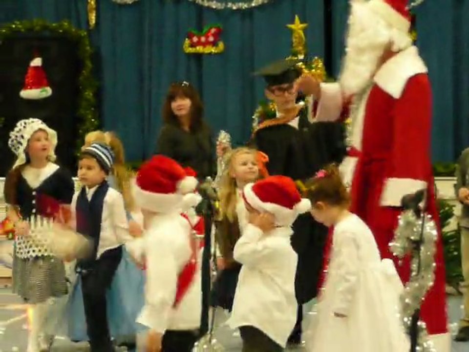 HEW YEAR 2011 005