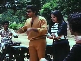 RASIGAN ORU RASIGAI SCENE 14