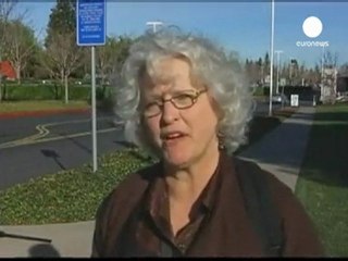 Apple: protesta all'assemblea azionisti "tuteli lavoratori"