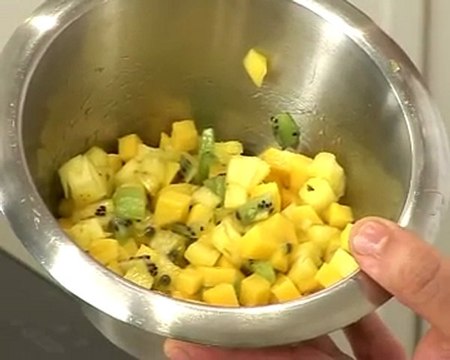 Recette de tube caramélisé de fruits exotiques au curry déstructuré