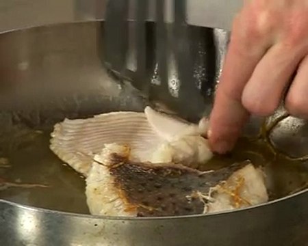 Recette de salade d'aile de raie à la vinaigrette citronnée