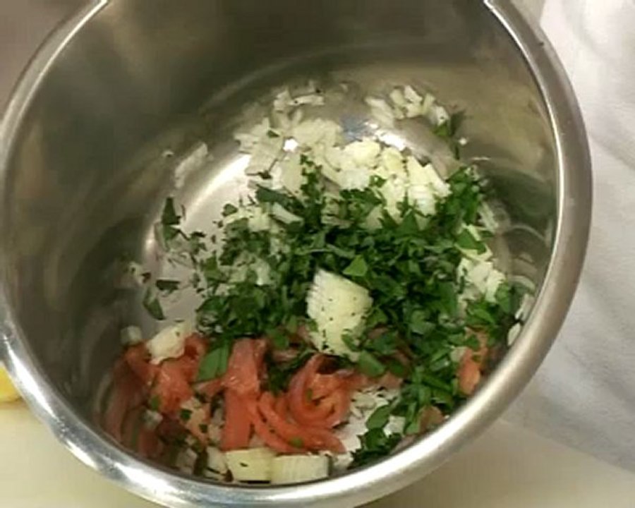 Recette de rosti de pommes de terre au saumon fumé et aux herbes