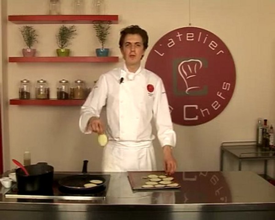 Recette de charlotte d'aubergine et crumble au vieux parmesan