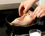 Recette de volaille fermière en deux cuissons à l'huile de truffe blanche