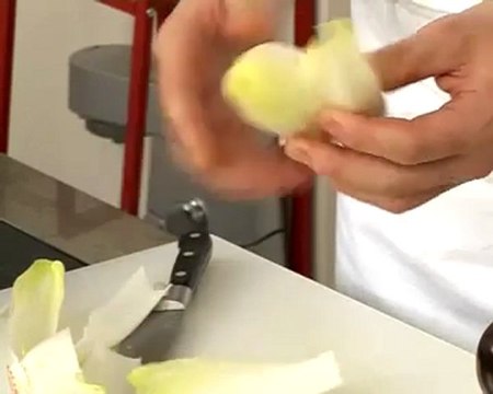 Recette de rable de lapin aux herbes, effeuillée d'endives